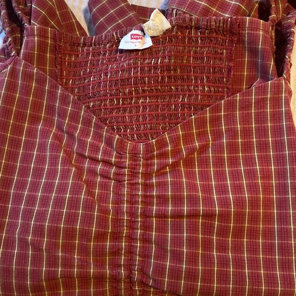 LEVIS DEVIN BLOUSE RED - Picture 3 of 3